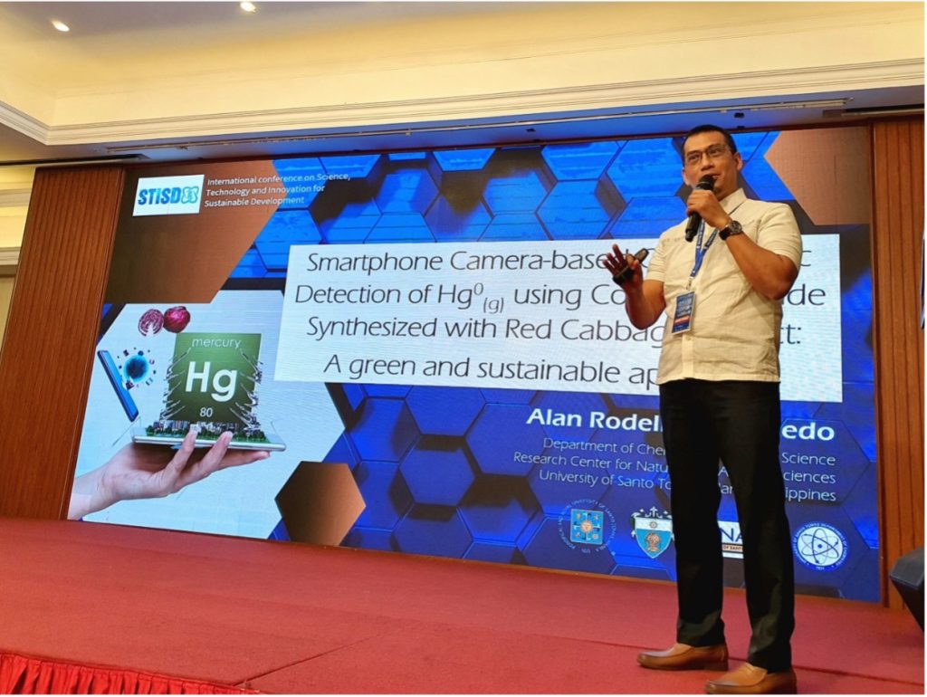 Mercury vapor detection using smartphone cameras and red cabbage extract highlighted in Vietnam conference